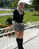 Smokin Hottie - 01-schoolgirl001