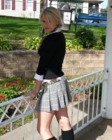 Smokin Hottie - 04-schoolgirl006