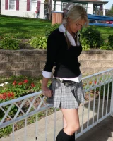Smokin Hottie - 05-schoolgirl008