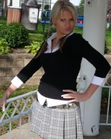 Smokin Hottie - 07-schoolgirl010