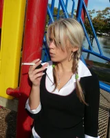 Smokin Hottie - 21-schoolgirl039