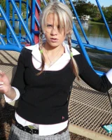 Smokin Hottie - 32-schoolgirl052