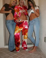 Smokin Hottie - 22-floridacandids052