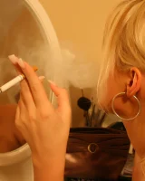 Smokin Hottie - 44-makeupsmoke050