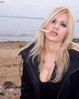 Smokin Hottie - 03-000_0003_0003